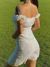 Minivestido de jacquard floral con botones y mangas abullonadas